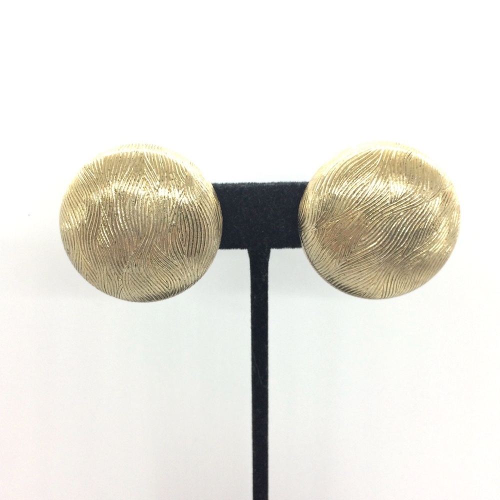 VINTAGE PEGASUS CORO CLIP ON EARRINGS GOLD TONE BUTTON LARGE MCM MID CENTURY